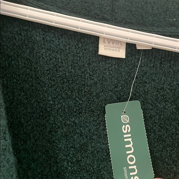 Cardigan - Picture 2 of 3